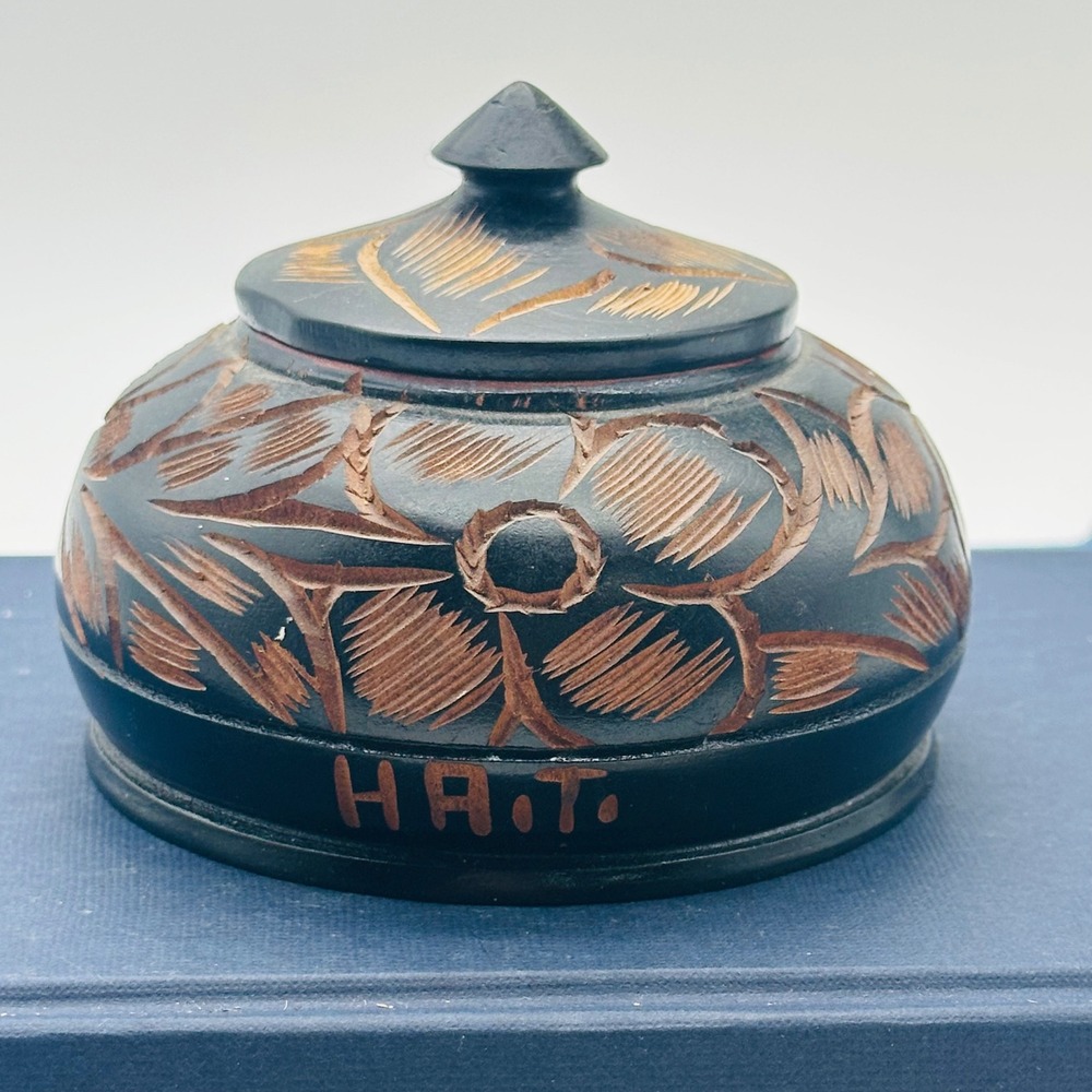 Handmade Hand Carved Floral‎ Wooden Haiti Trinket Box Black Natural Etched Round